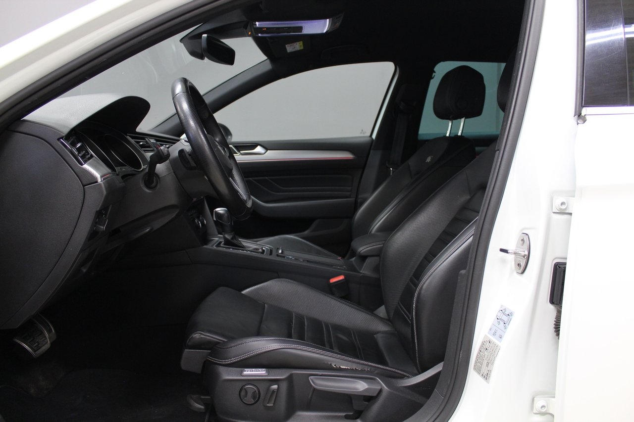 Volkswagen Passat 2020, bild 7/10