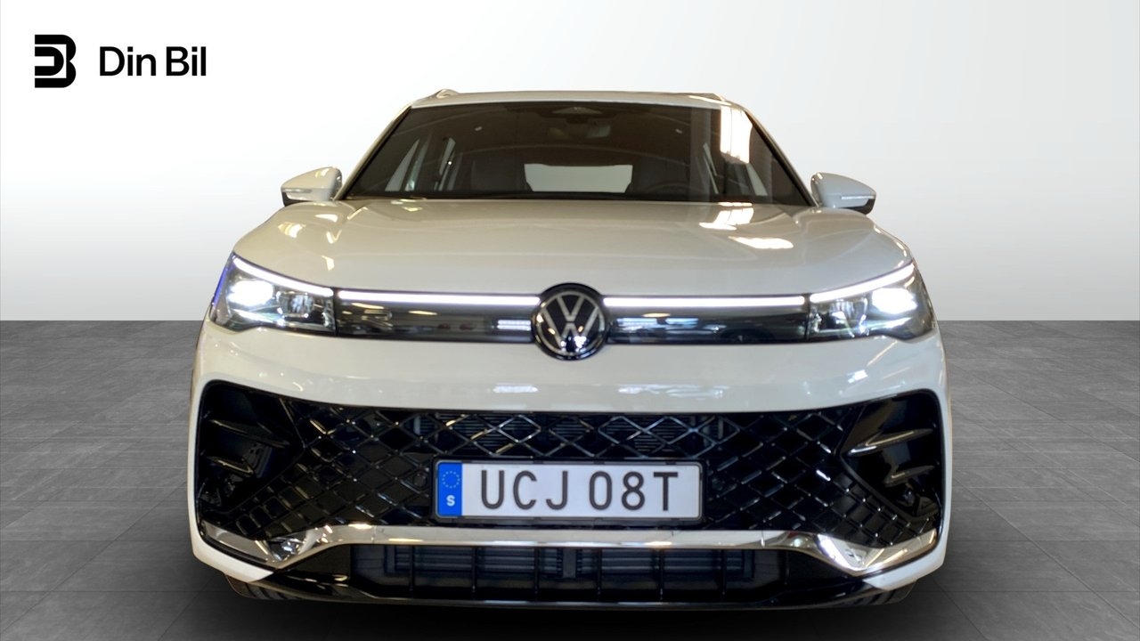 Volkswagen Tiguan R-line 2.0 TDI 4M DSG 2024, bild 4/14