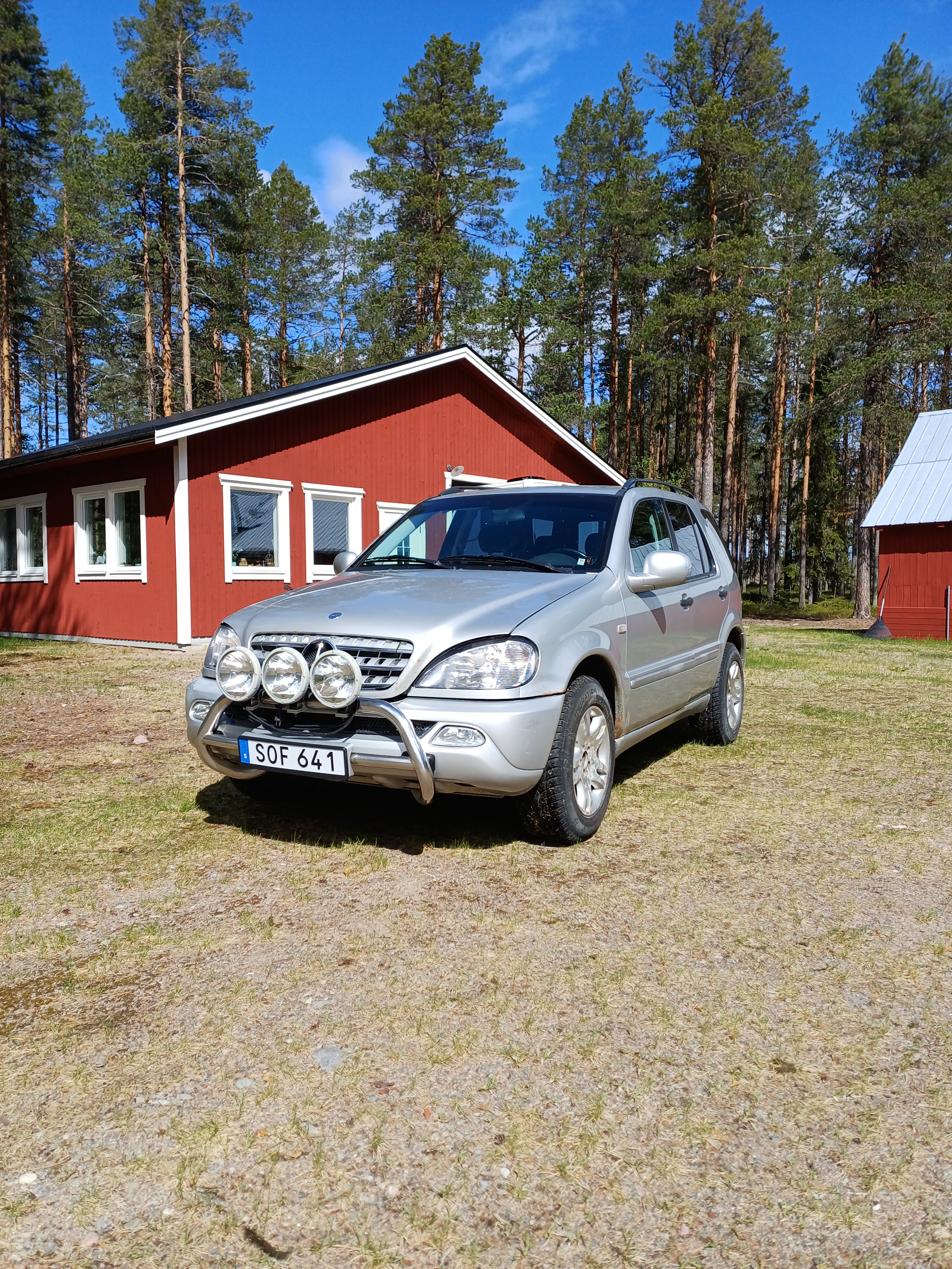 Mercedes-Benz ML 320 Automatisk 2001, photo 2/10