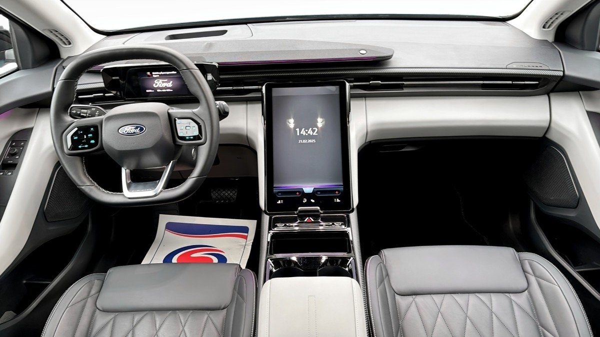 Ford Explorer 2026, bild 4/9
