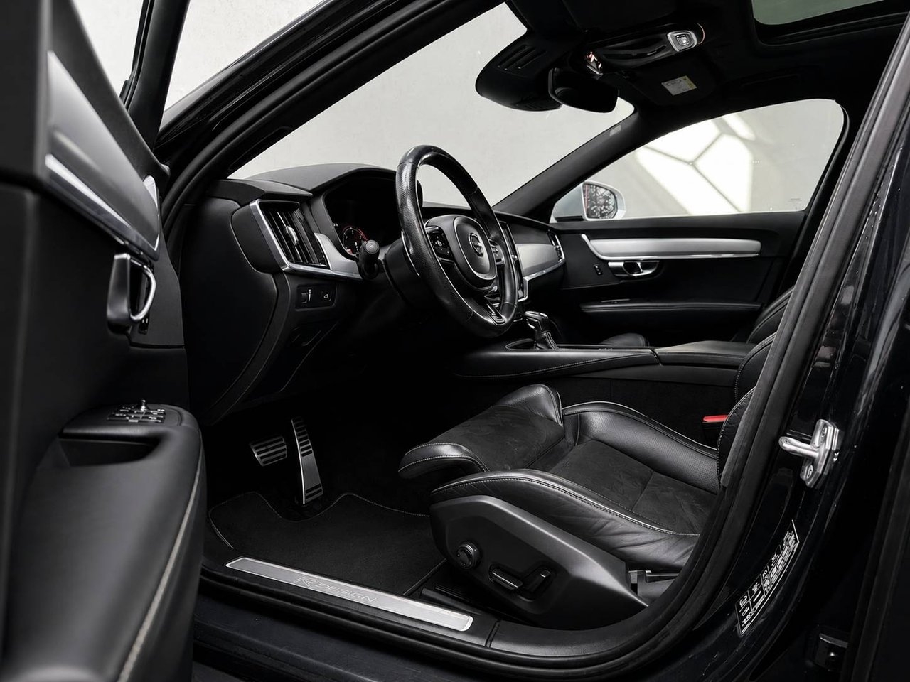 Volvo V90 D5 AWD R-Design 2018, bild 7/10