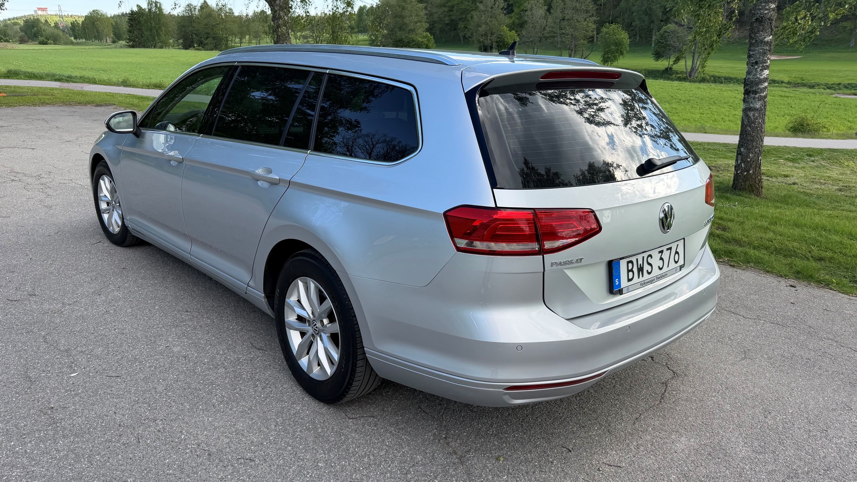 Volkswagen Passat 2015, bild 2/6