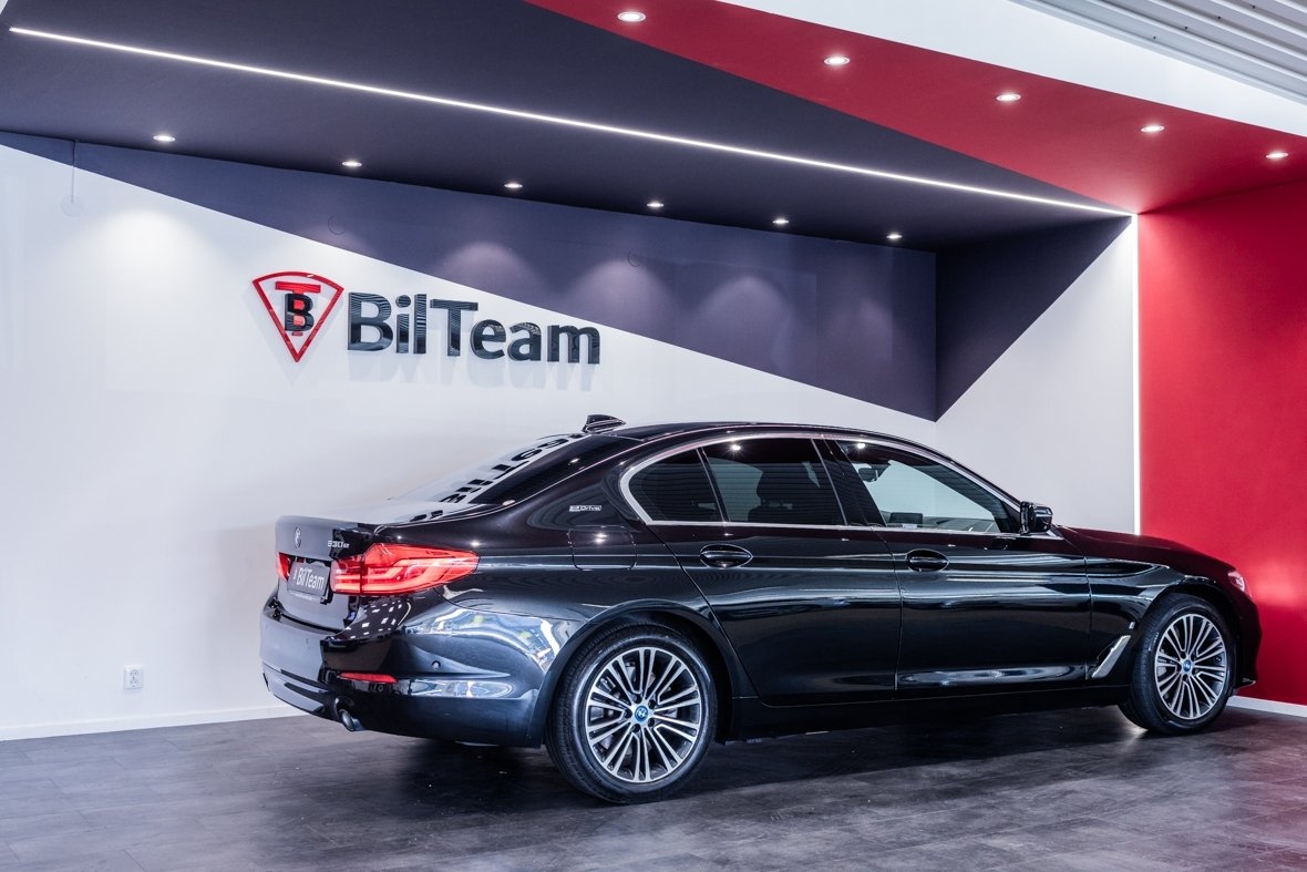 BMW 530 2019, bild 7/10