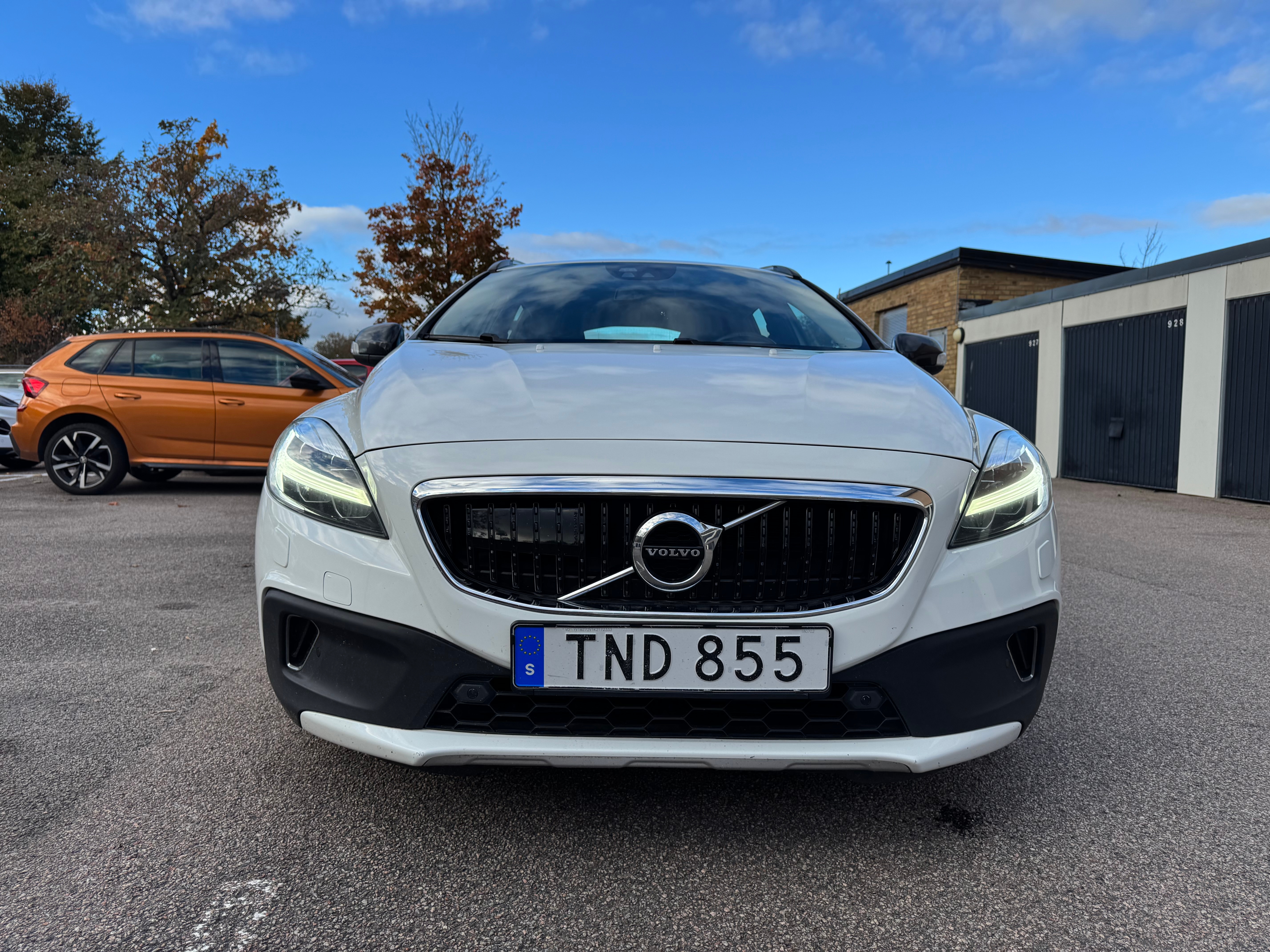 Volvo V40 Cross Country 2019, bild 2/10
