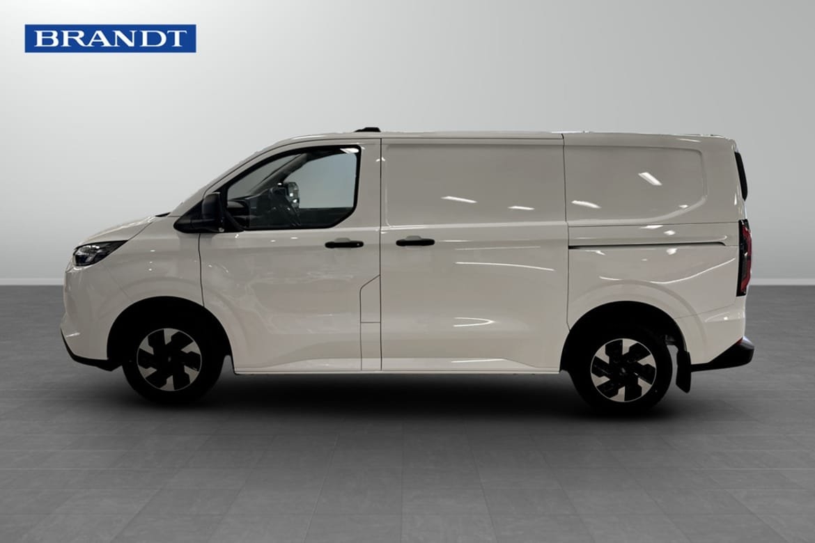 Ford E-Transit 2025, photo 5/11