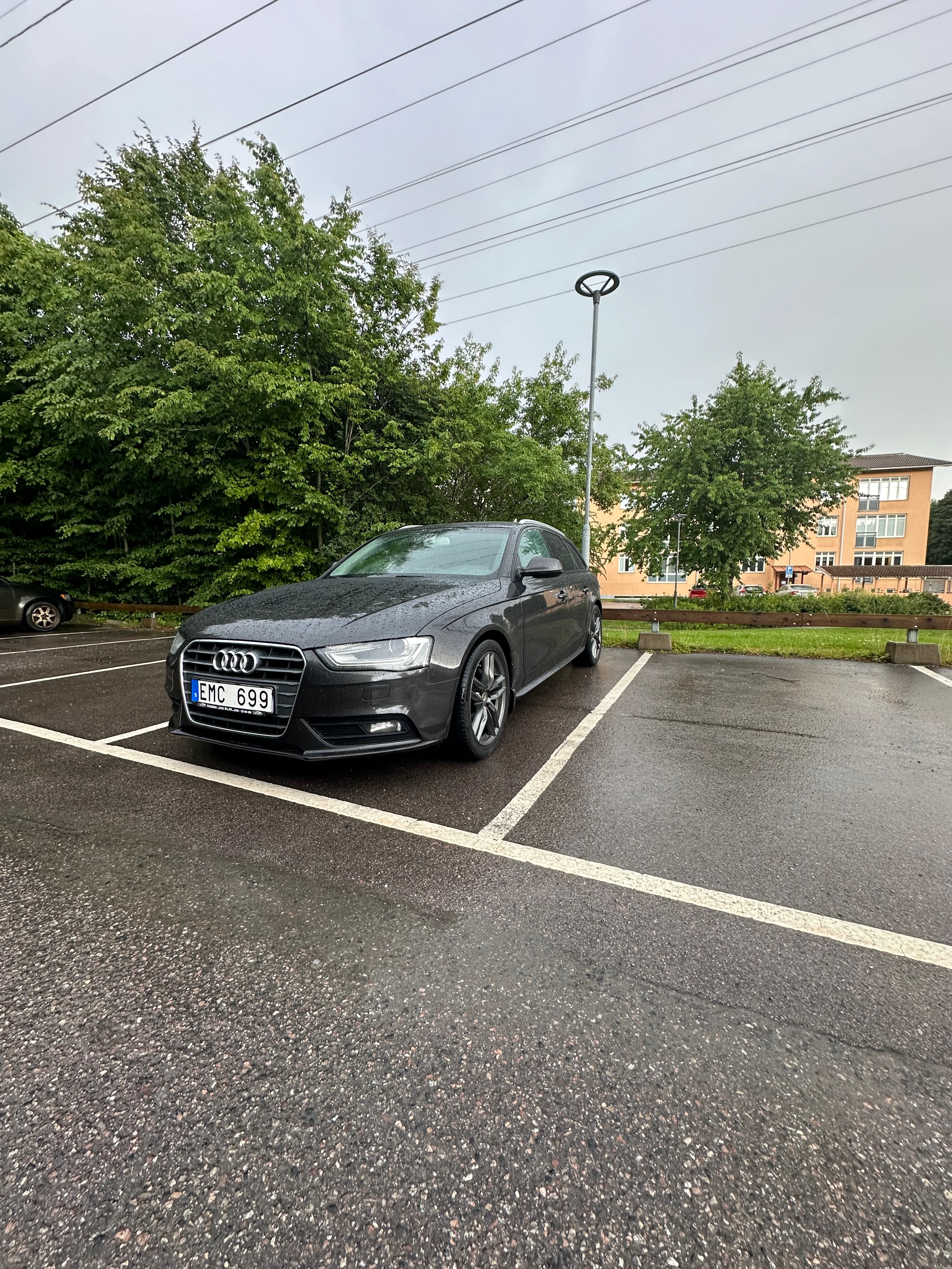 Audi A4 Avant 2.0 TDI DPF Manuell 2014, bild 2/3