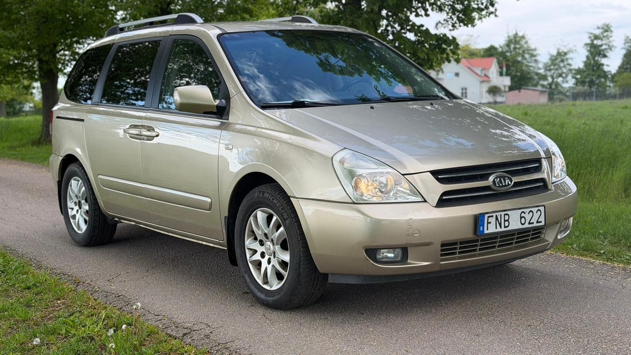 Kia Carnival