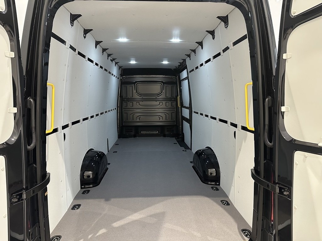 Volkswagen Crafter 2026, photo 7/11