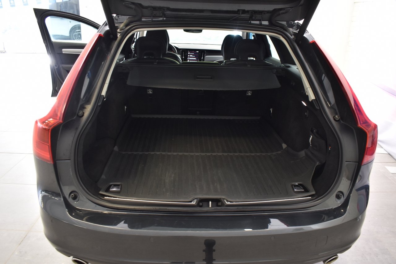 Volvo V90 2020, photo 8/8