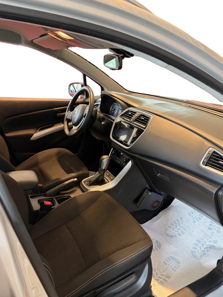 Suzuki S-Cross 2017, bild 6/9
