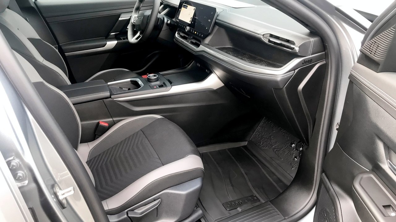 Jeep Compass Altitude Convinience 2026, kuva 3/9