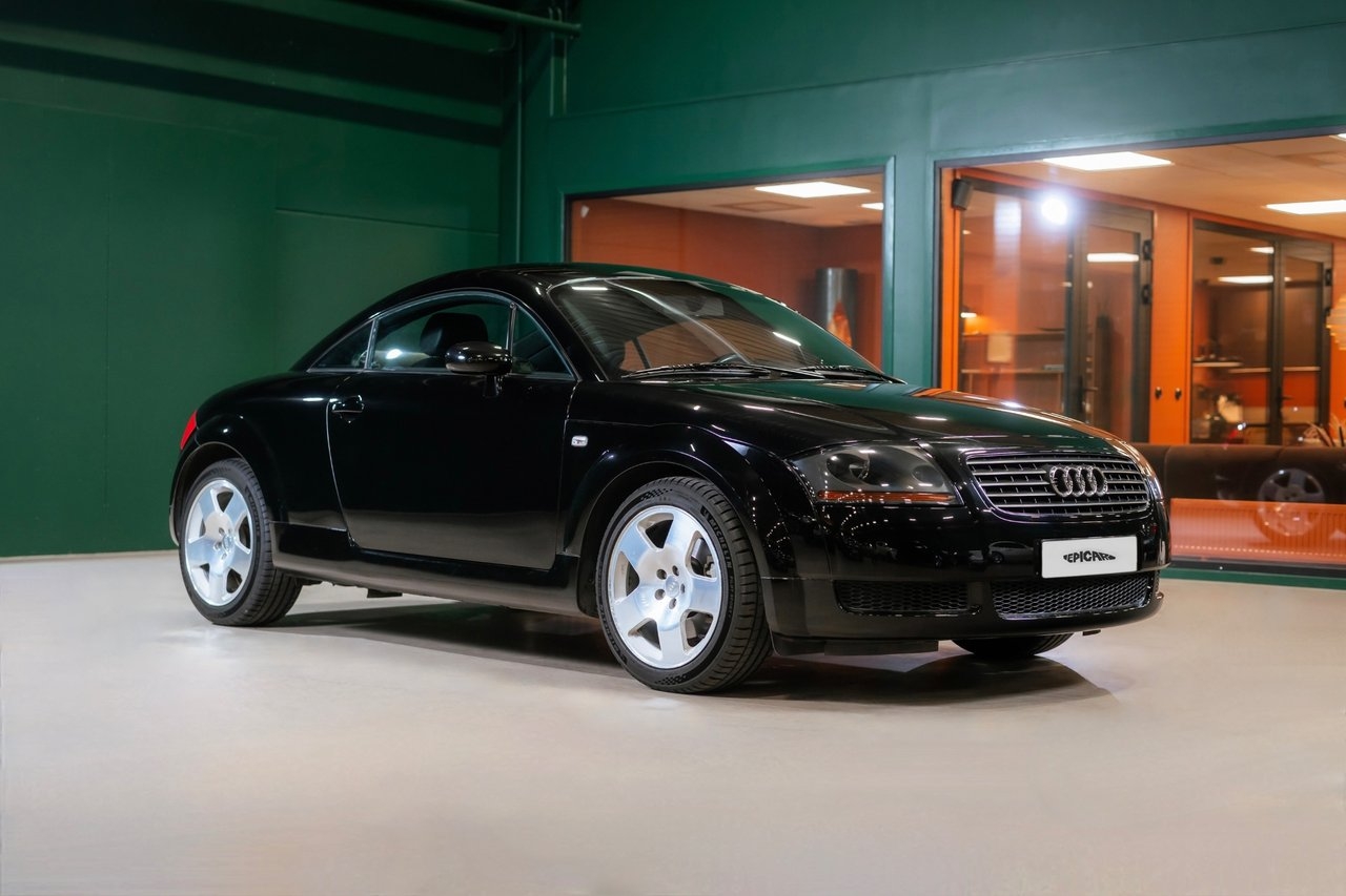 Audi TT Coupé 1.8 T 180hk 1999, bild 2/29