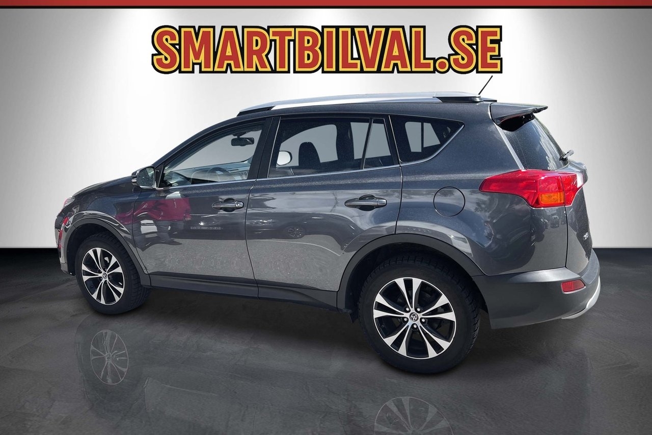 Toyota RAV4 2015, kuva 3/30