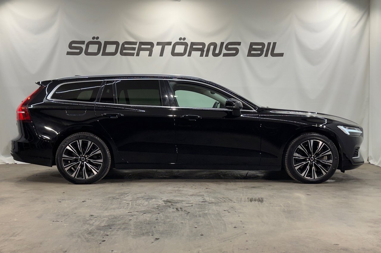 Volvo V60 RECHARGE T6 II AWD CORE DRAG 2023, bild 4/24