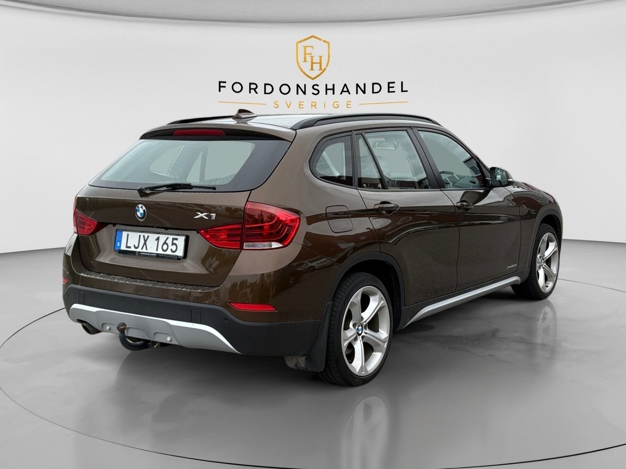 BMW X1 xDrive20d xLine Drag 2014, kuva 5/10