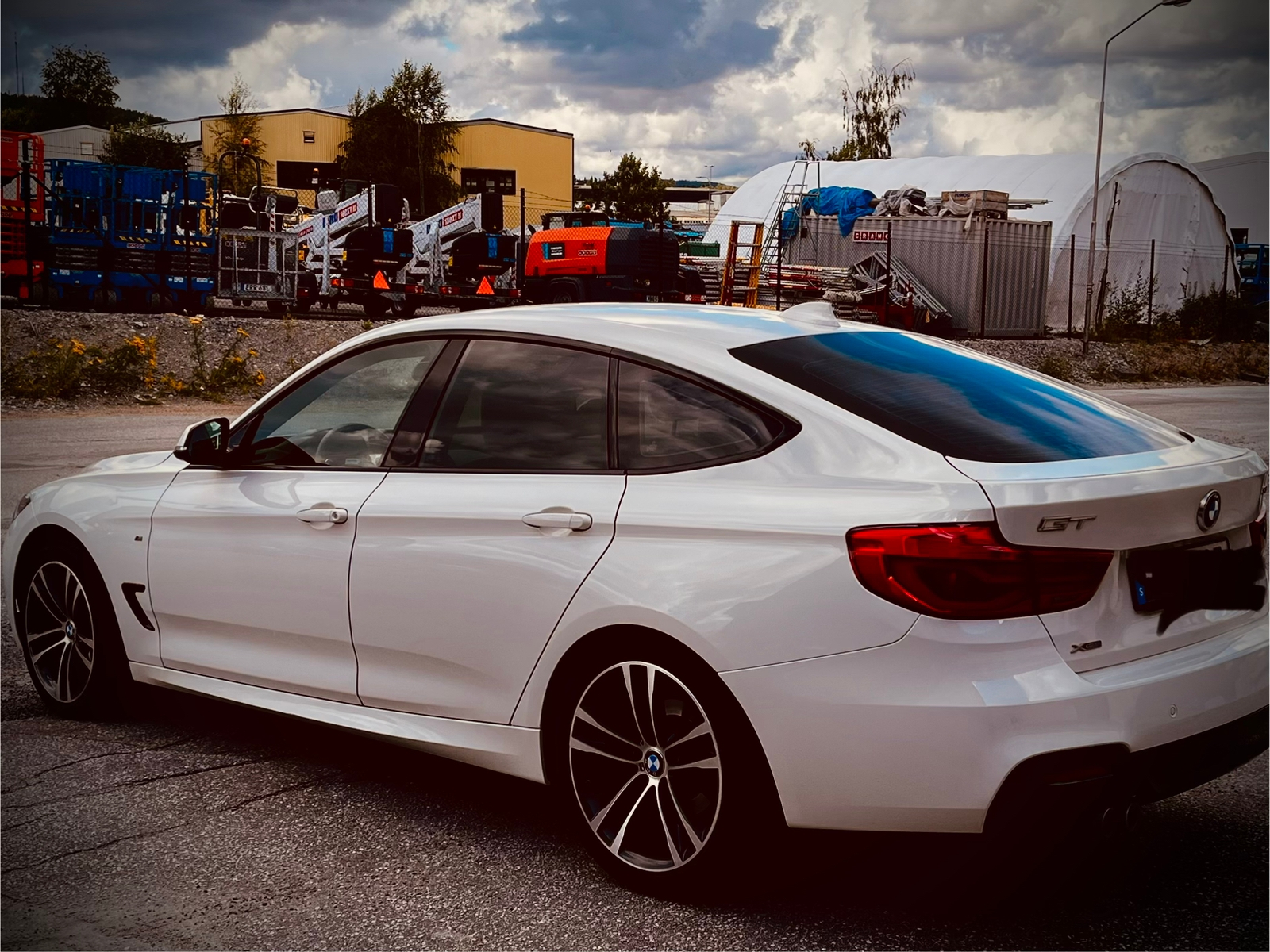 BMW 320