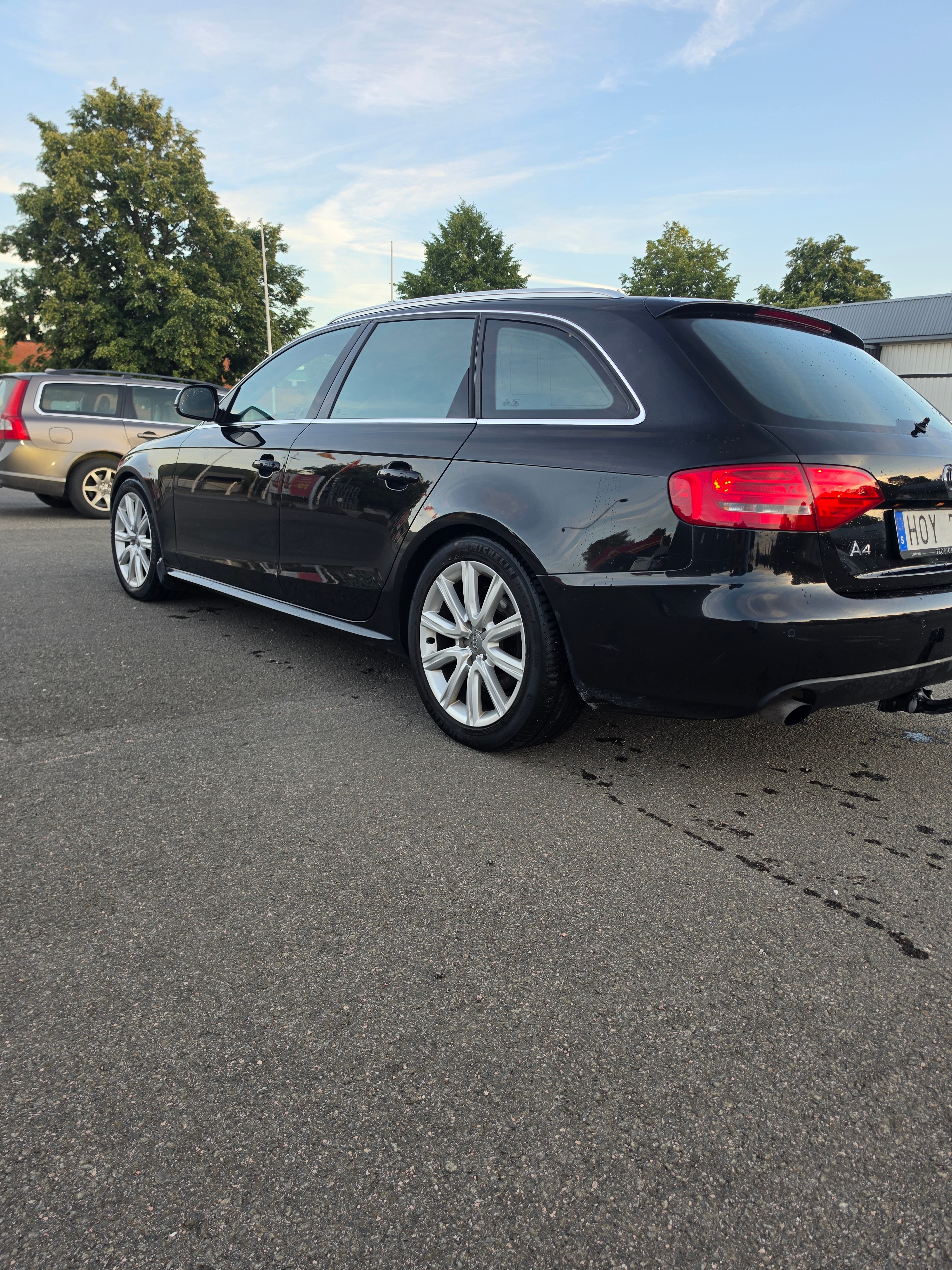 Audi A4 Avant 2.0 TFSI quattro Manuell 2009, bild 2/5