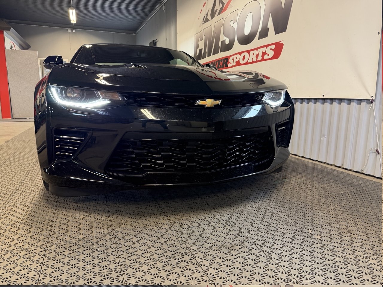 Chevrolet Camaro SS 6.2 l V8 452 HK 2018, kuva 2/9