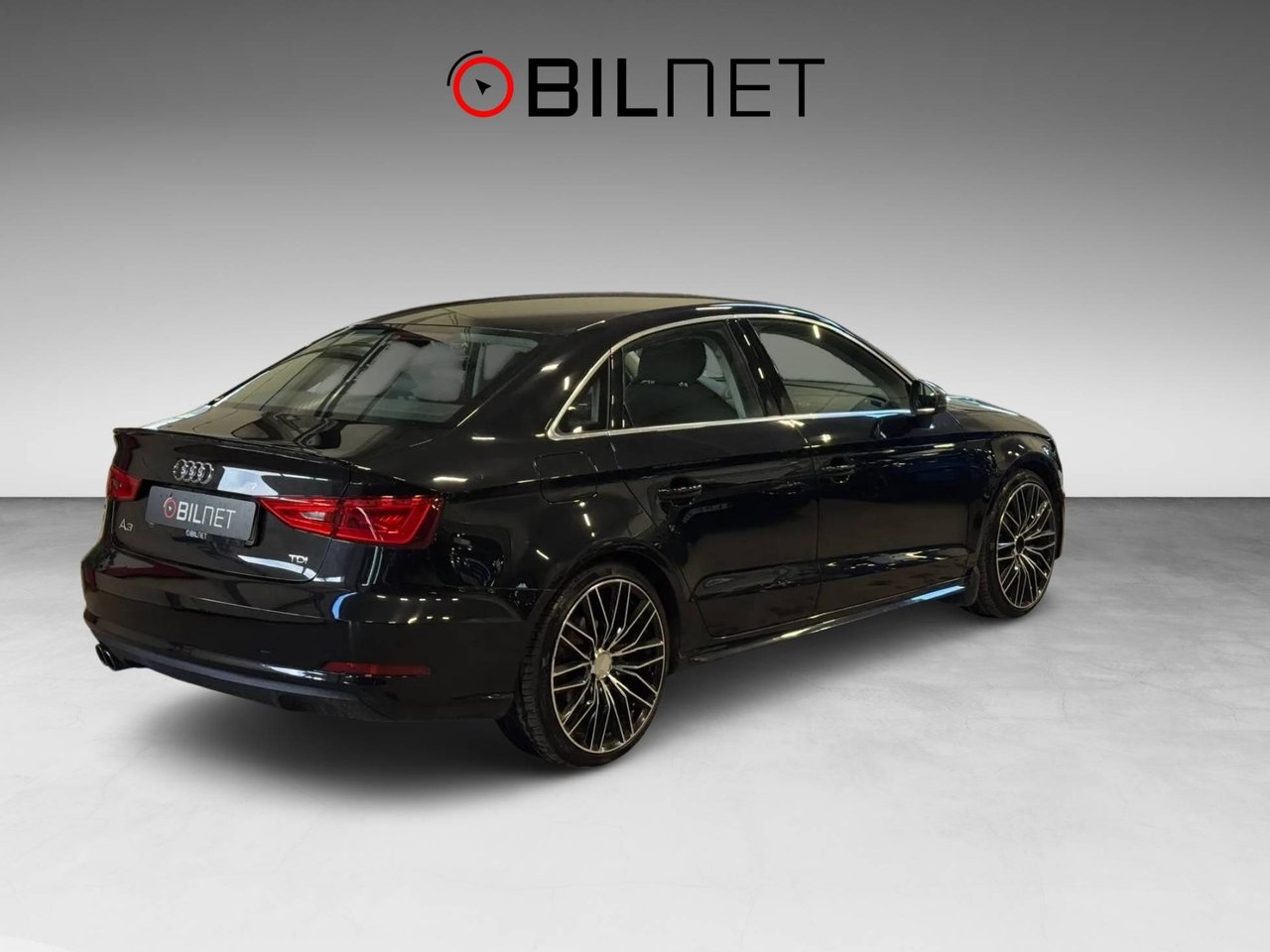 Audi A3 Sedan 2.0 TDI Ambition Sv-Såld 2014, bild 2/10