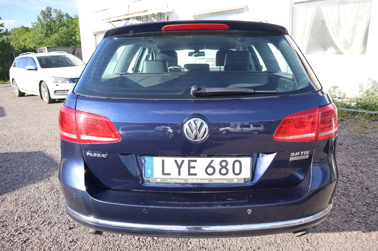 Volkswagen Passat 2012, bild 7/10