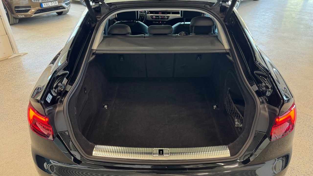 Audi A5 2019, photo 6/10