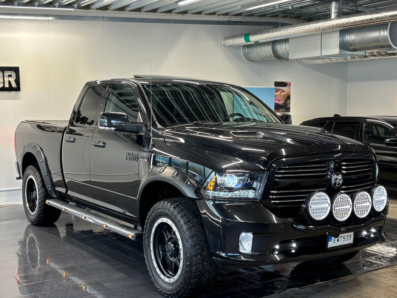 RAM 1500 Quad Cab 5.7 V8 HEMI 4x4 2015, bild 5/10