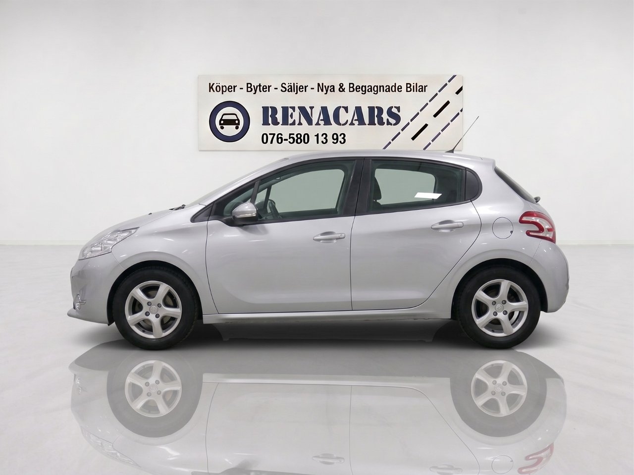 Peugeot 208 5-dörrar 1.2 VTi 2015, bild 3/4