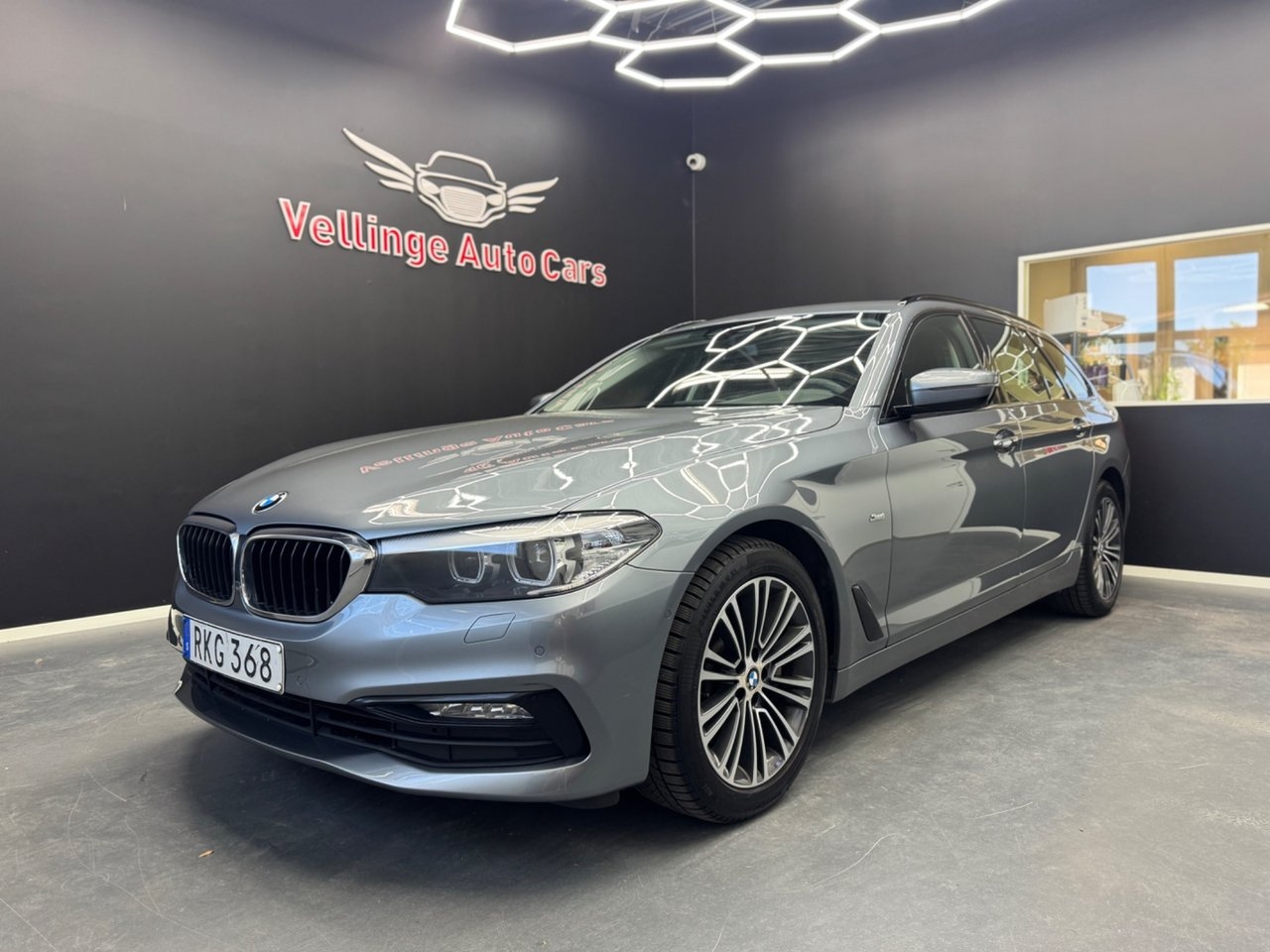 BMW 530