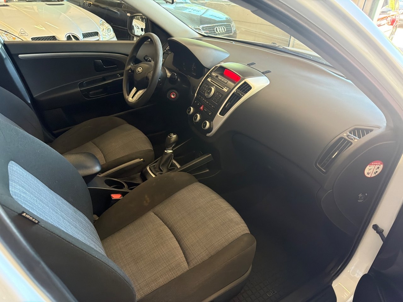 Kia Ceed cee'd 1.4 CVVT EX Euro 4 2010, kuva 7/9