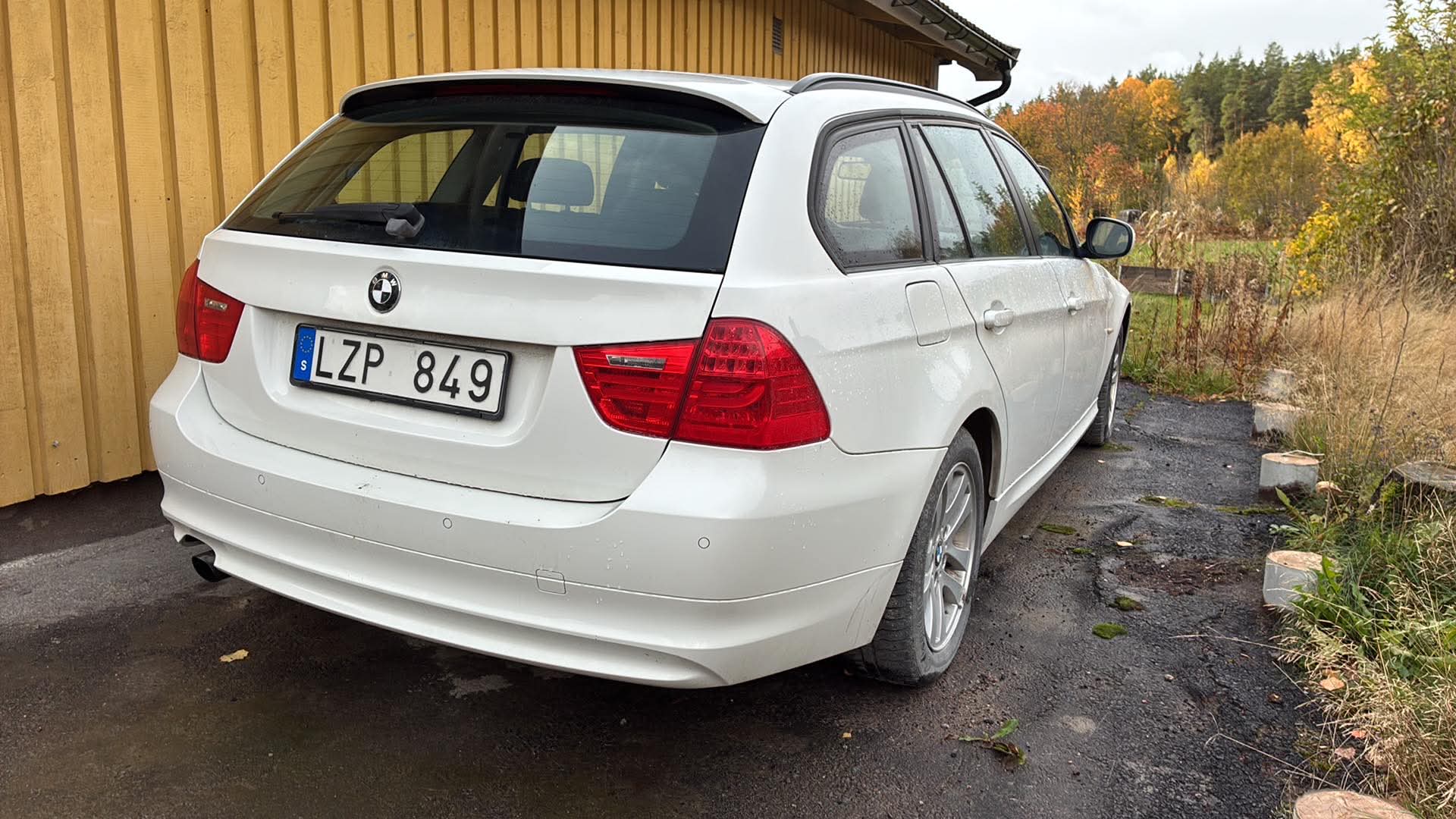 BMW 318 i Missljud i motor 2012, bild 4/6