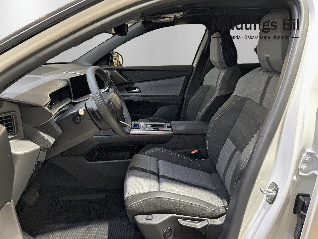 Opel Grandland Hybrid GS 145 hk Dragkrok 2025, bild 6/9