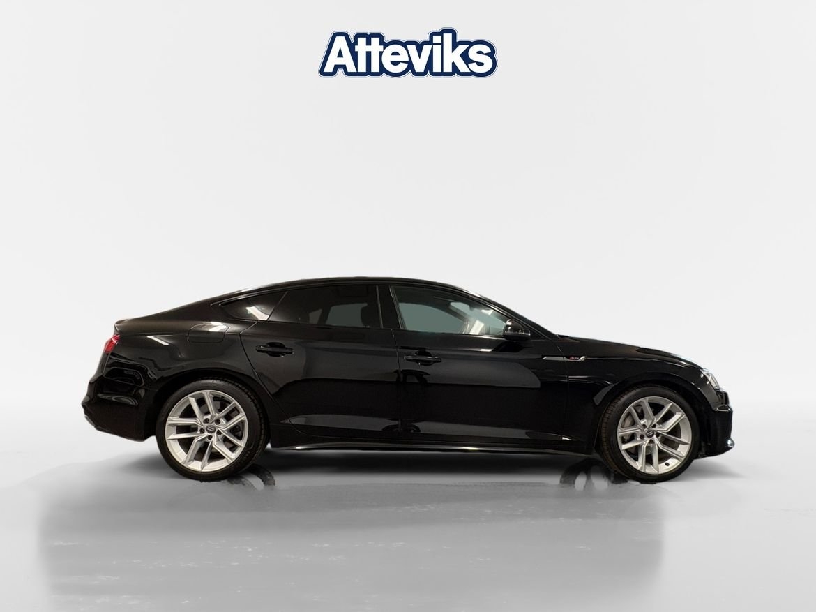 Audi A5 2021, photo 2/17