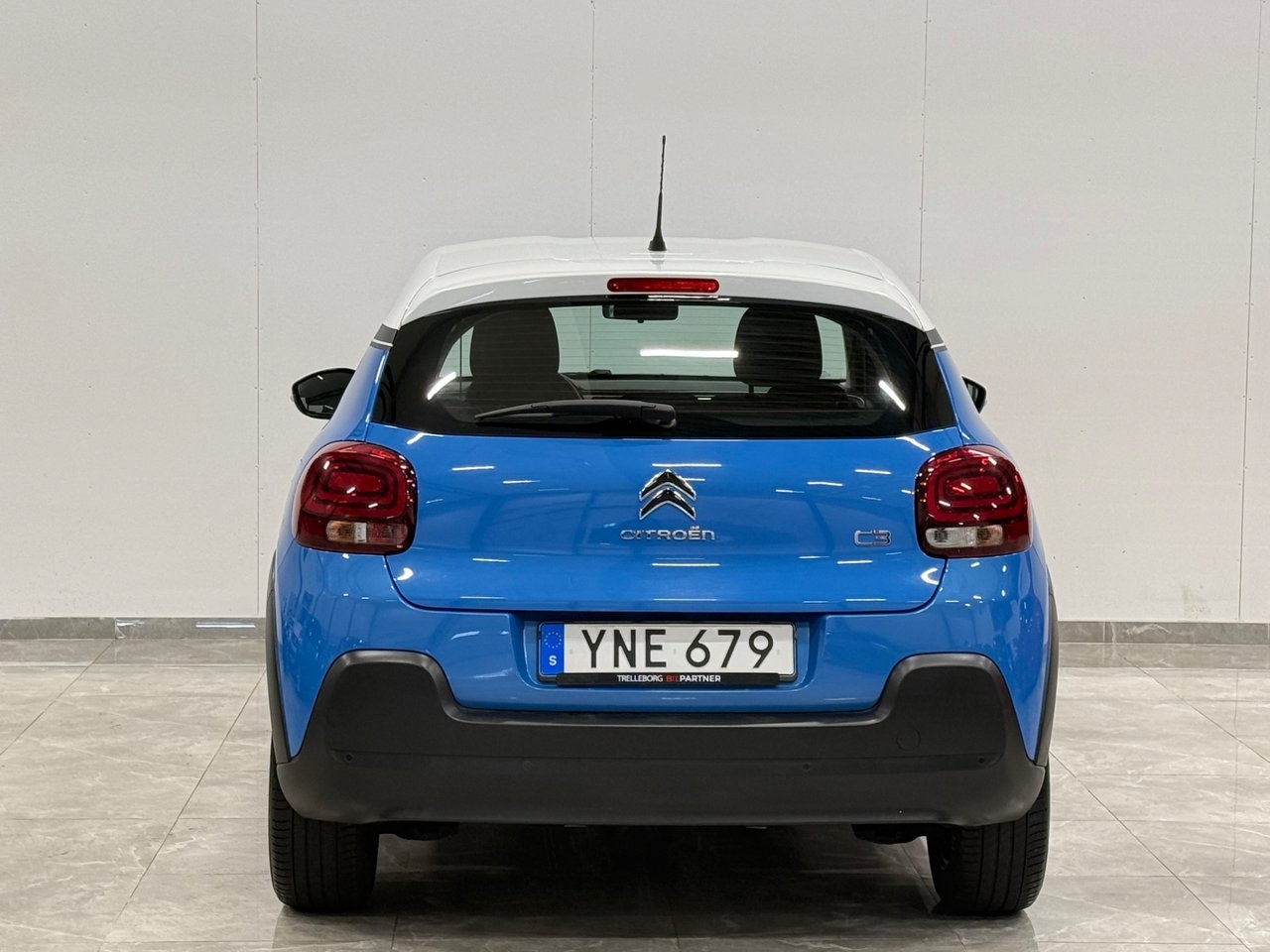 Citroen C3 1.2 PureTech 82 2017, photo 7/21