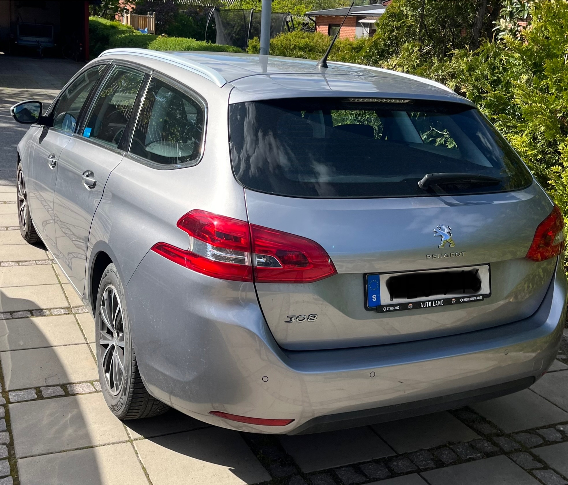 Peugeot 308 2017, kuva 6/7