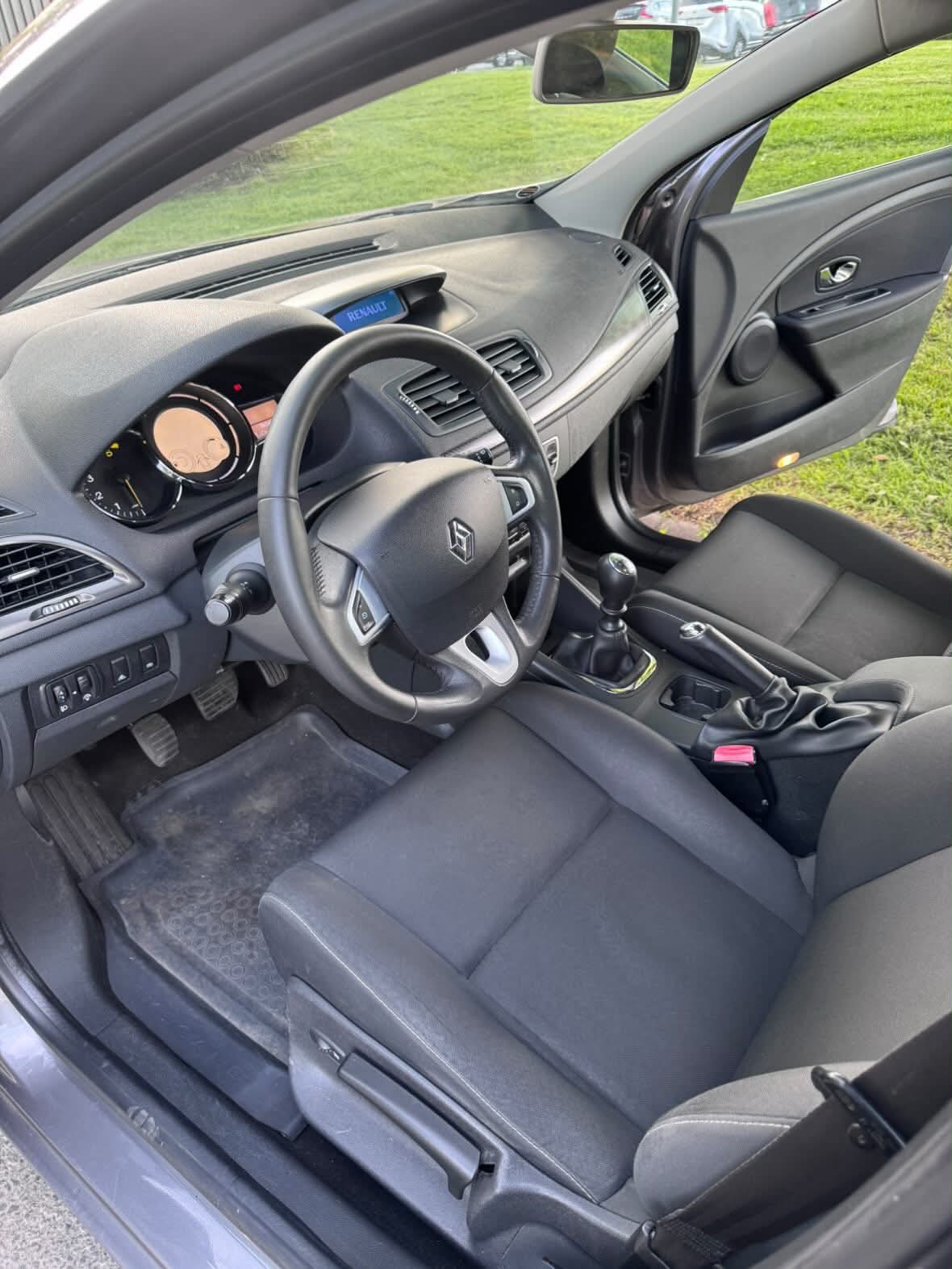 Renault Megane 1.5 dCi Manuell 2012, bild 5/6