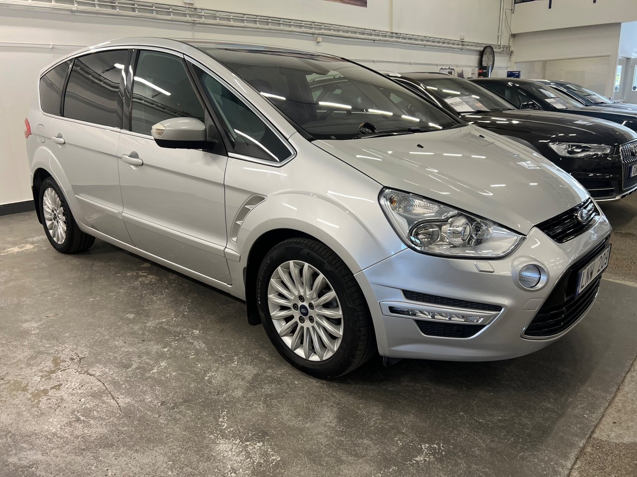 Ford S-MAX 2011, bild 2/10