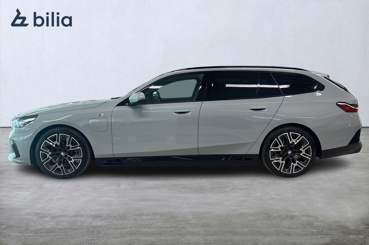 BMW 530 e xDrive Touring M-Sport 2025, bild 3/10