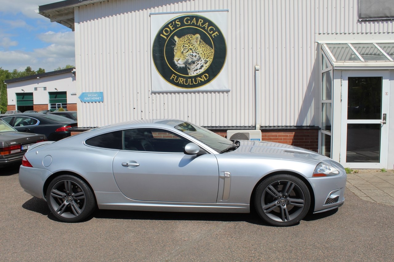 Jaguar XKR