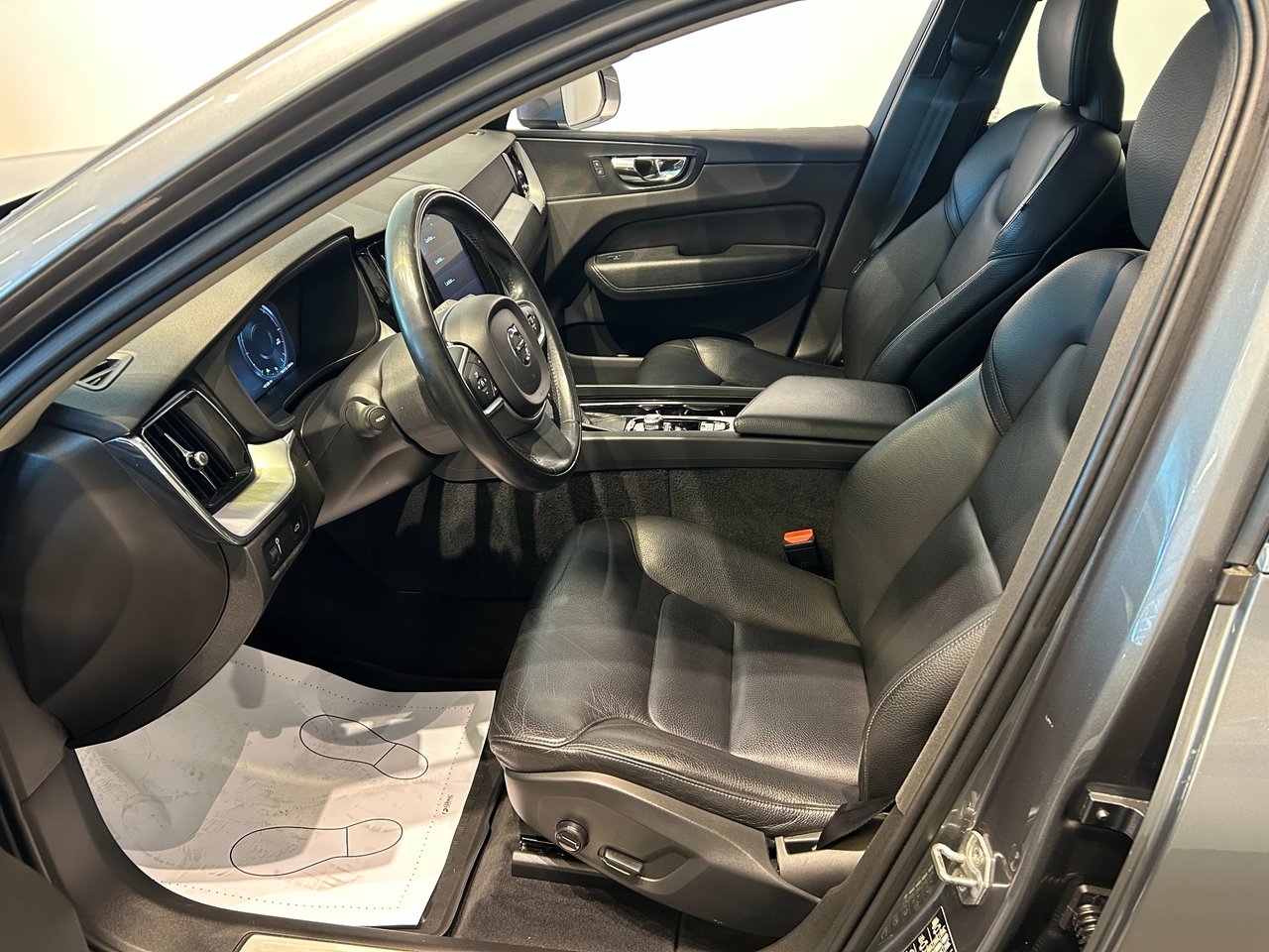 Volvo XC60 D4 AWD Momentum 2019, kuva 5/10