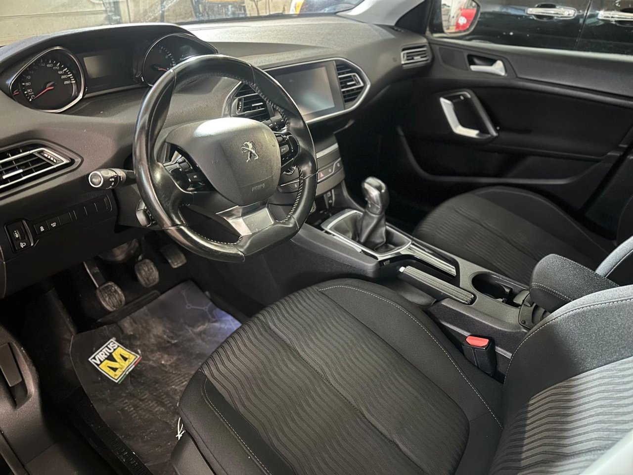Peugeot 308 2014, bild 7/14