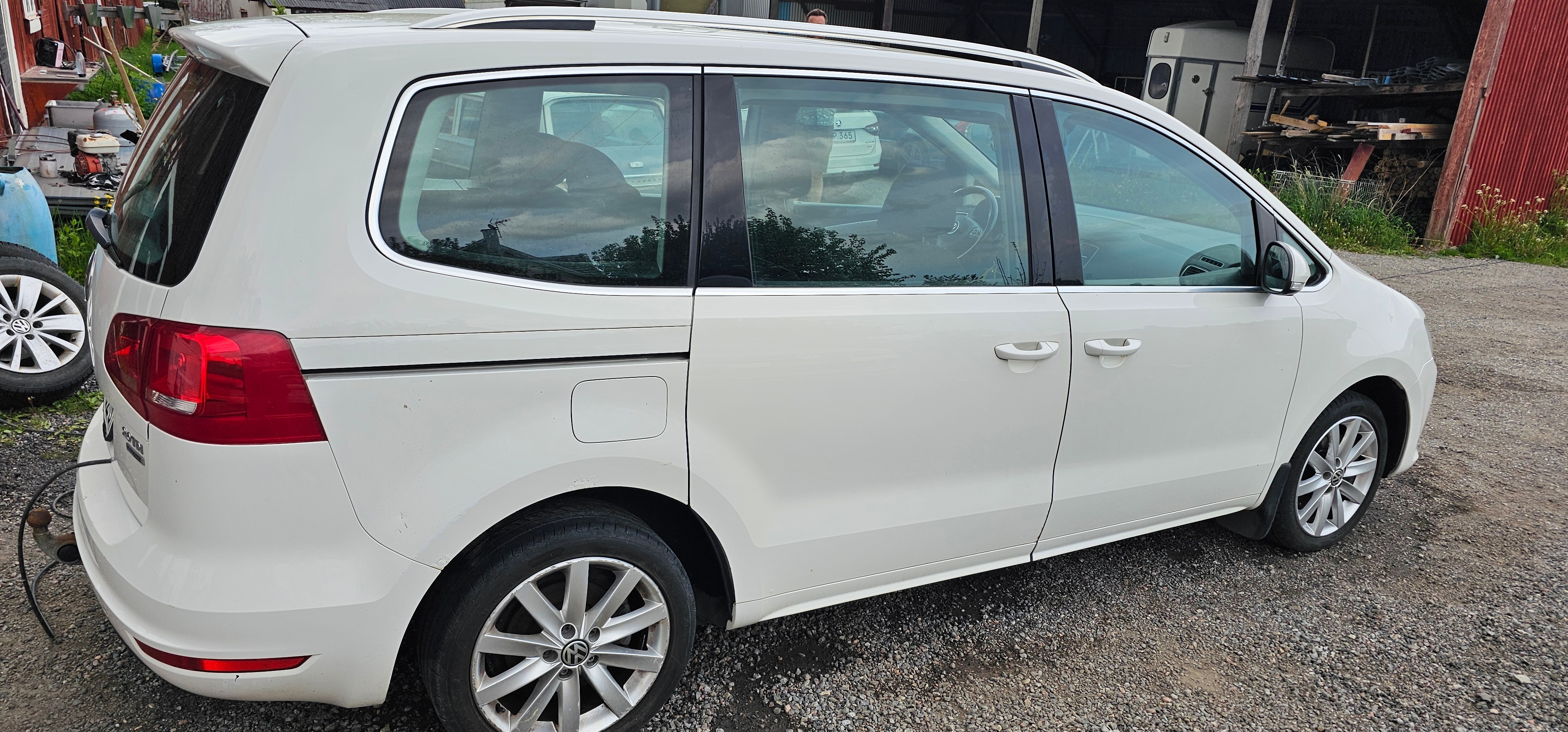 Volkswagen Sharan 2011, bild 3/10