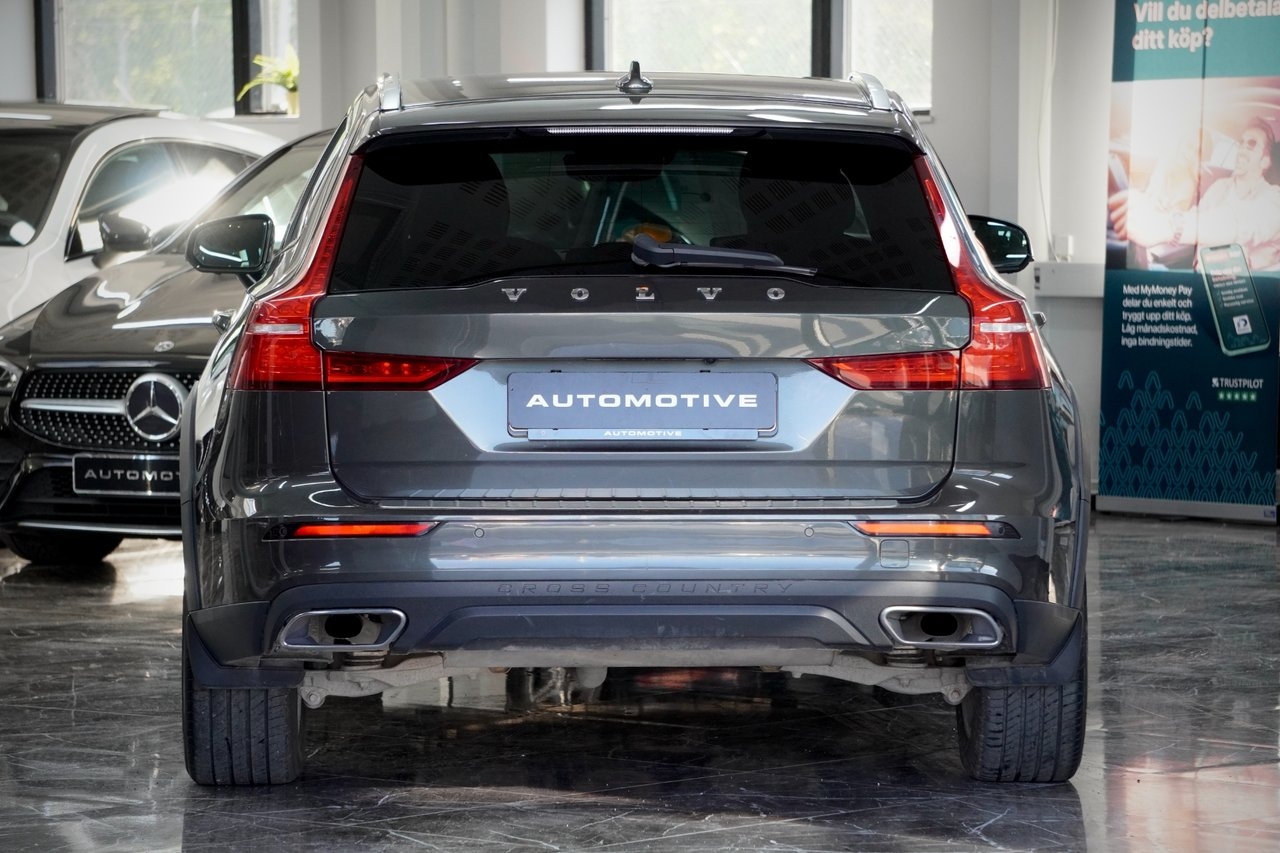 Volvo V60 Cross Country 2021, kuva 3/10
