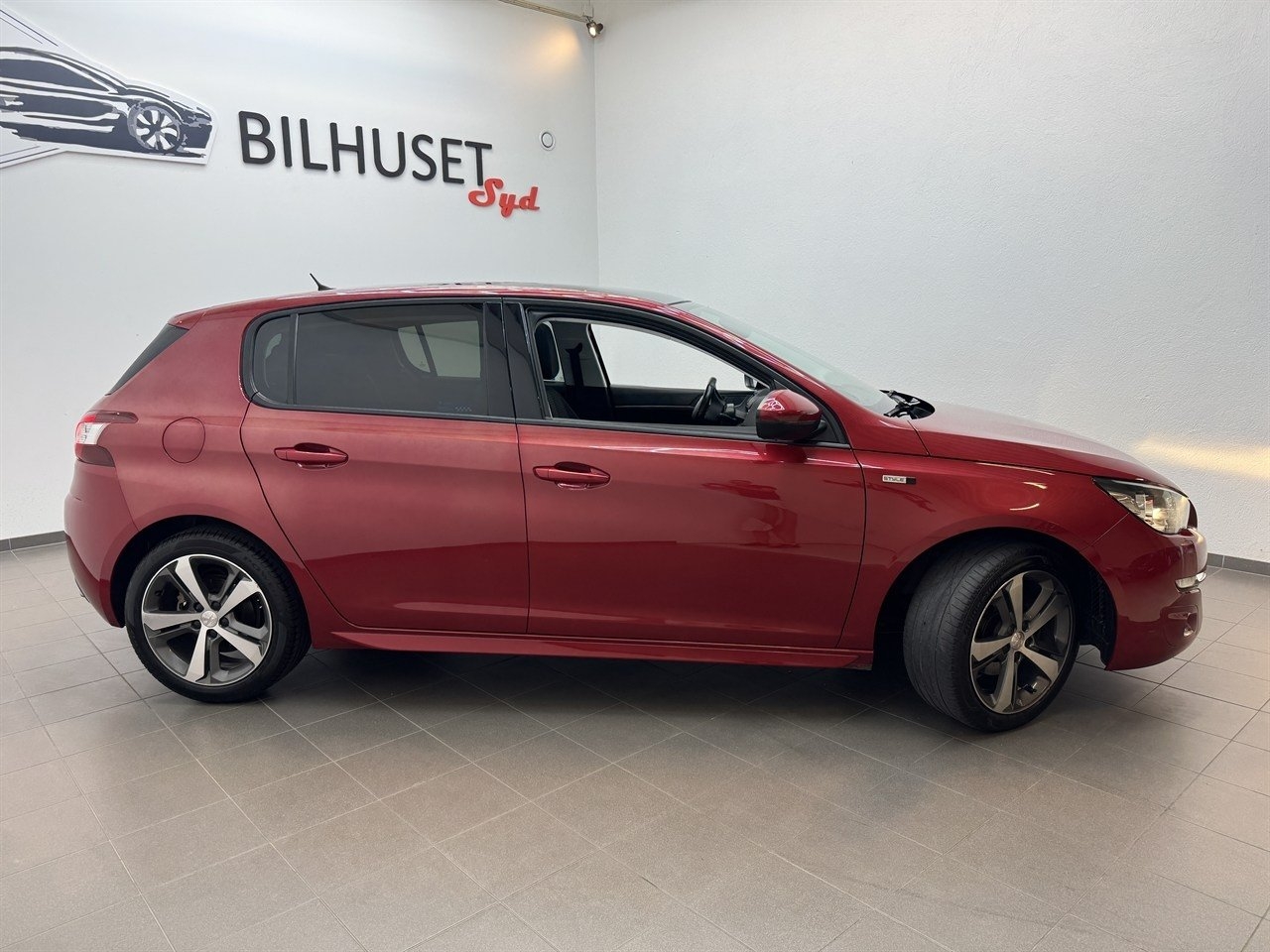 Peugeot 308 2017, bild 2/10