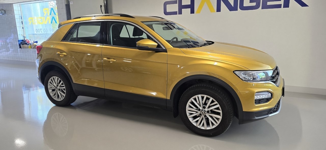 Volkswagen T-Roc 2021, bild 2/9