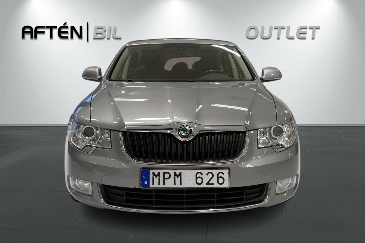 Skoda Superb 2011, bild 3/10