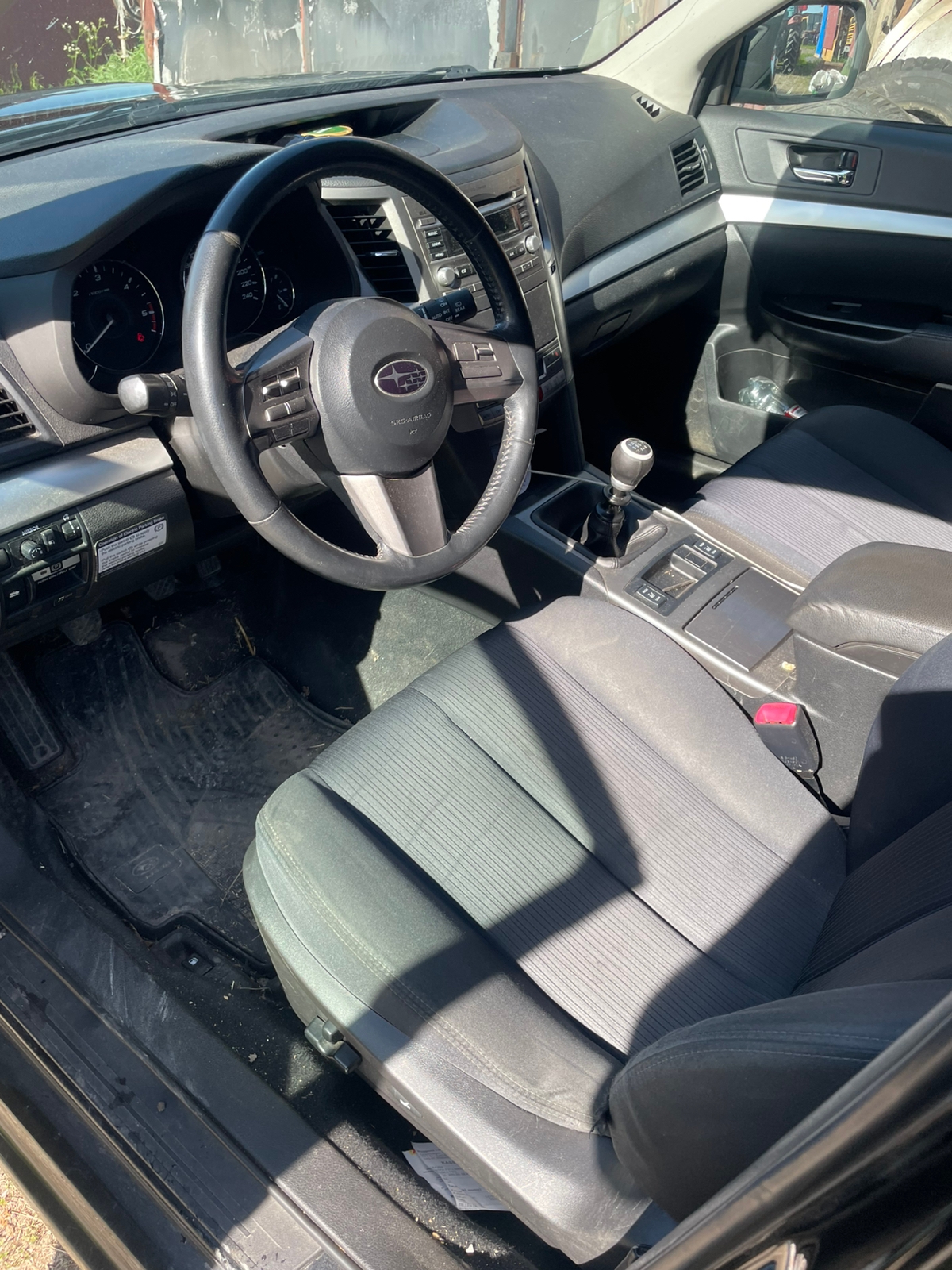 Subaru Legacy 2.0D 2011, bild 3/7