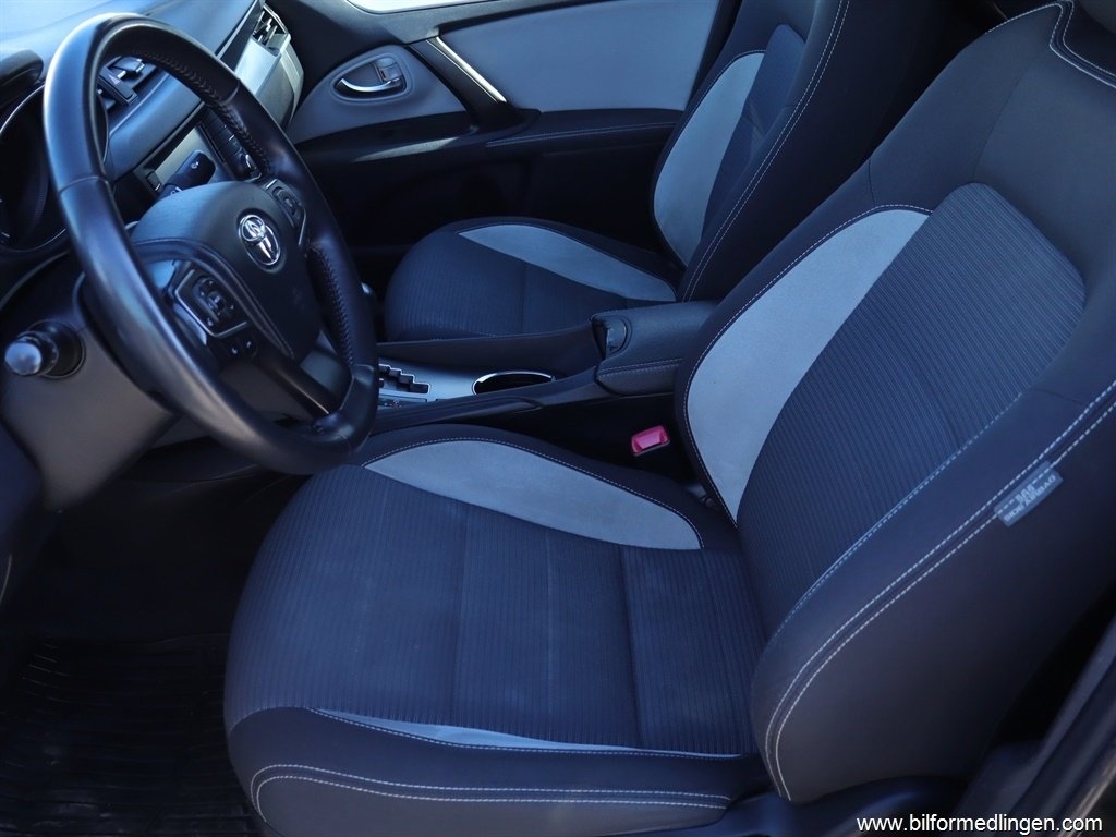 Toyota Avensis 2015, bild 5/10