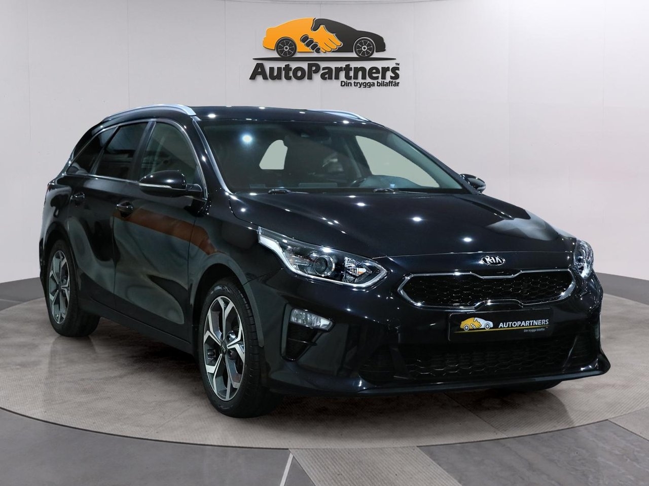 Kia Ceed SW 1.4 T-GDI DCT EU6 Dragkrok 2019, bild 3/10