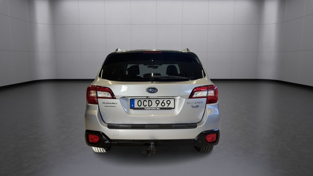 Subaru Outback 2016, photo 5/27