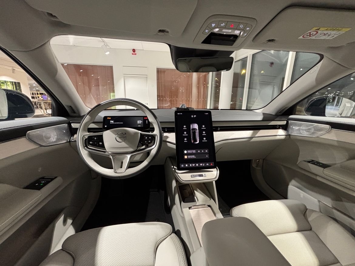 Volvo ES90 2026, bild 7/10